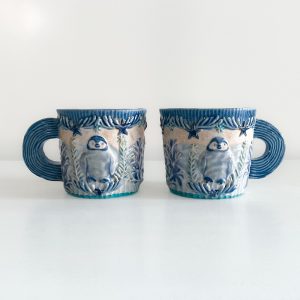 もりもりコウテイペンギンヒナのマグカップ