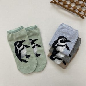 レディースの「ペンギン柄ショート丈ソックス」