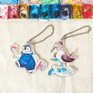 ペンギンとアオアシカツオドリのアクリルキーホルダーです。
